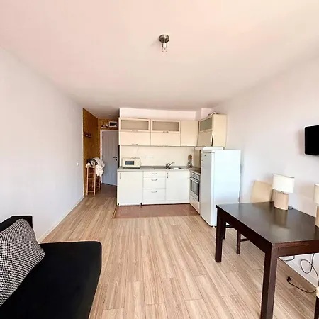 Apartman 17 Pools In Noks Grand *